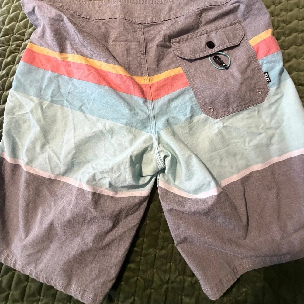 Reef board shorts swim trunks grey blue size 33 summer‎